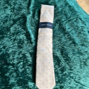 Tommy Hilfiger tan tie with navy dots NWT